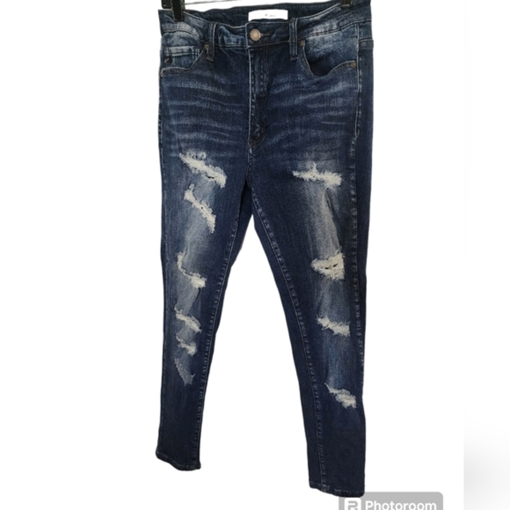 Kancan darkwash distressed jean‎